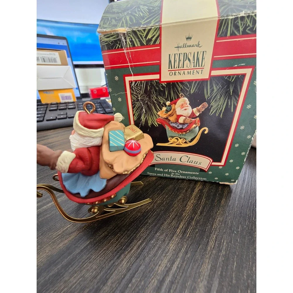 1992 Hallmark Keepsake Ornament Santa Claus Sleigh Reindeer Collection Vintage‎